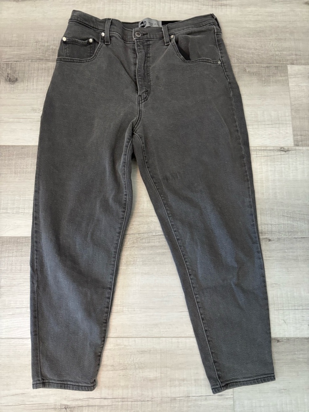 Levi’s SilverTab Mom Jean Black High Rise Tapered Womens 32